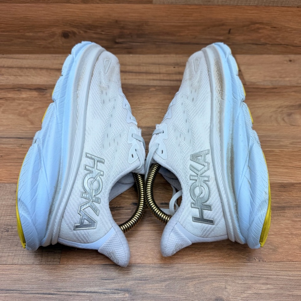 Hoka One Women's size 9 Clifton 9 Nimbus Cloud Ice Water White Running Shoes - Picture 6 of 9
